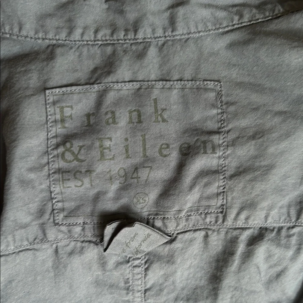 Frank & Eileen Relaxed Button-Up Shirt - Picture 4 of 5